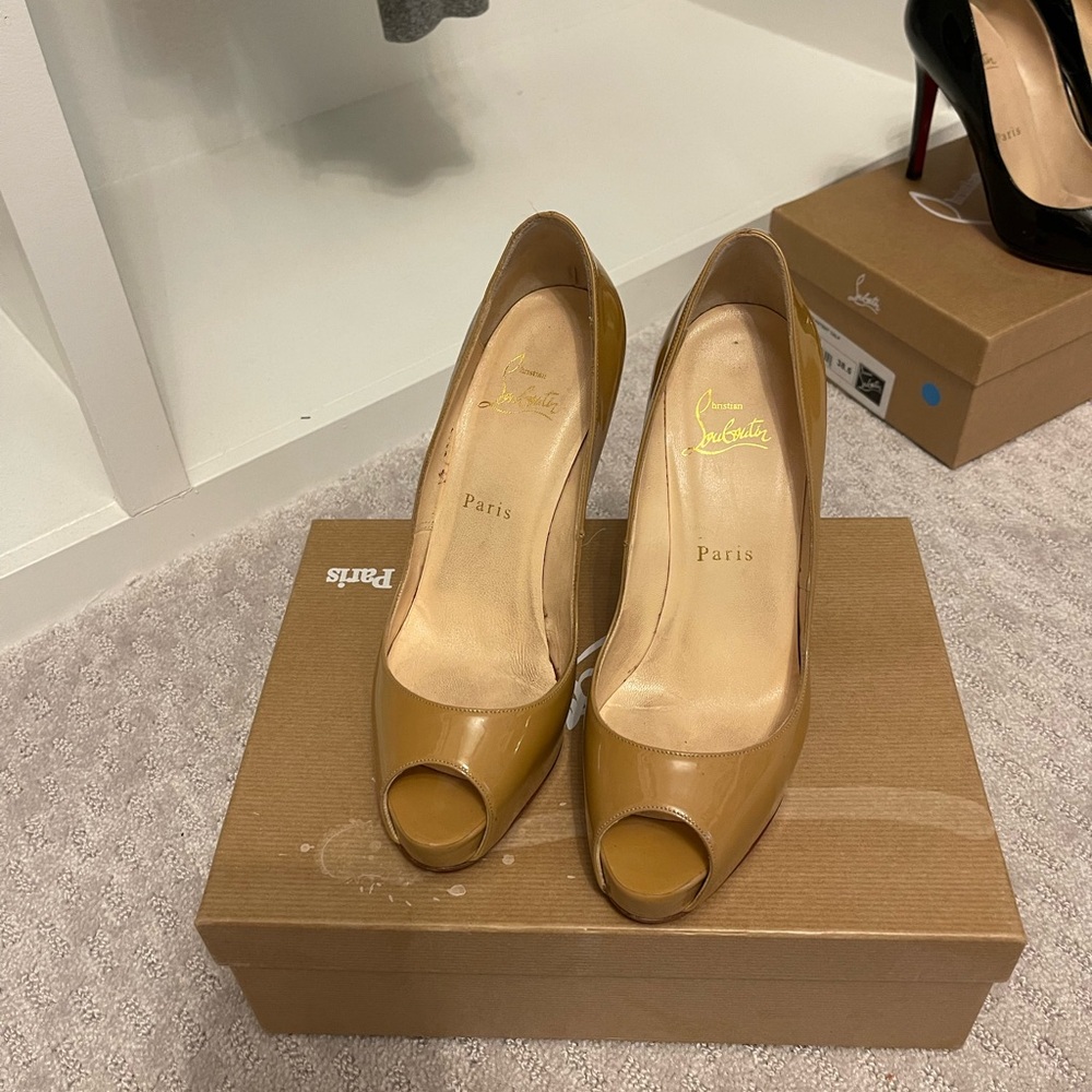 Christian Louboutin Very Prive 120 37.5